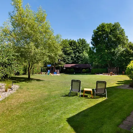 Letniskowy Patricia アパート Sulęczyno