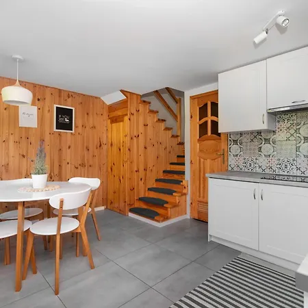 Letniskowy Patricia Апартаменты *